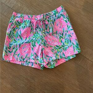 Lilly Pulitzer Katia Mid-Rise Shorts “Turtley in Love” Sz S